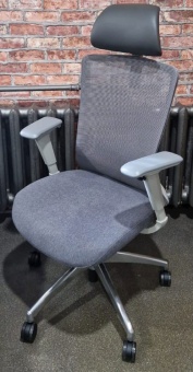 Офисное кресло с сетчатой спинкой Falto Kyoto